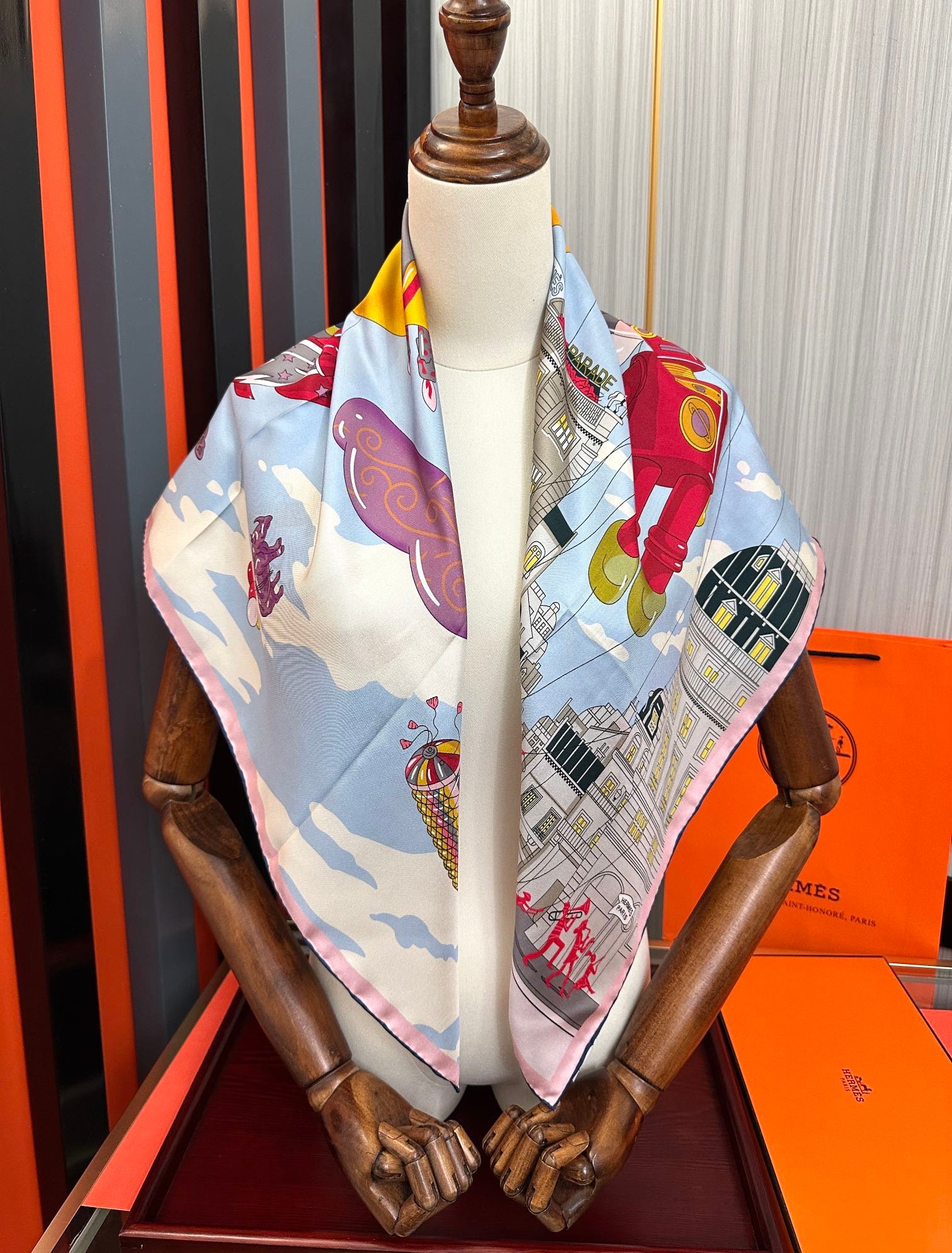 Alternative view of HERMES HERMES 25S SCARF 90 IN SILK 730548