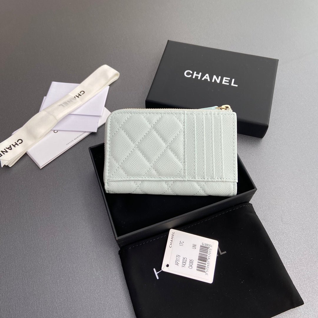 Chanel Mint Caviar Gold Zip Card Case - Image 3