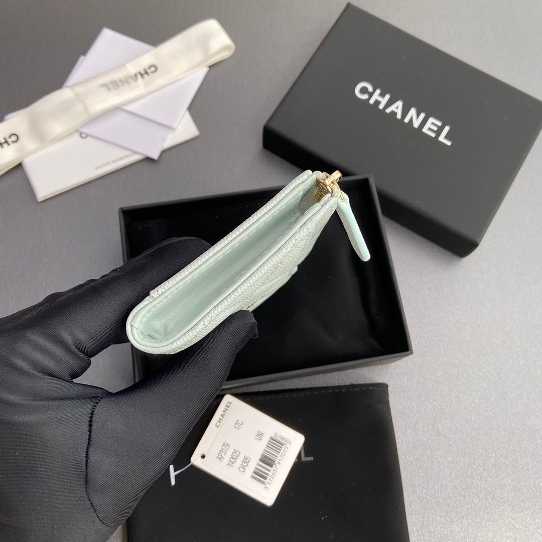 Chanel Mint Caviar Gold Zip Card Case - Image 9