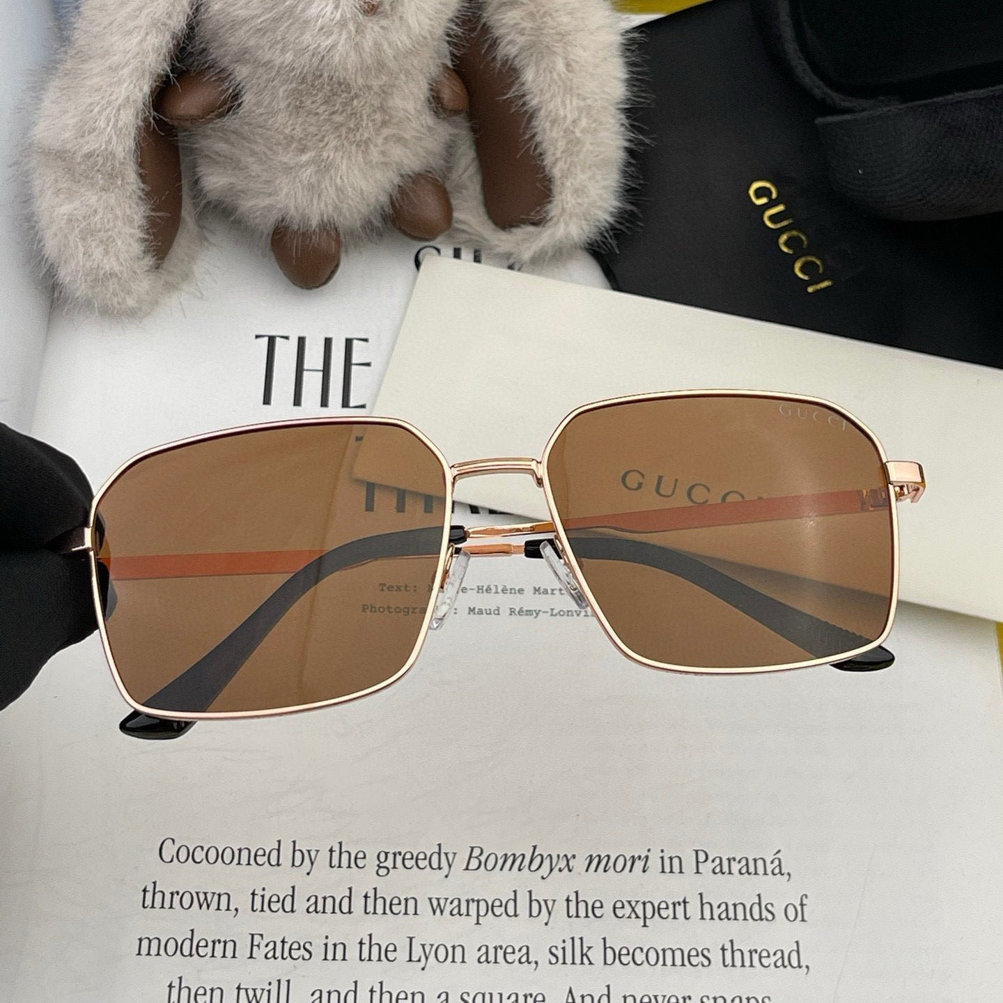 GUCCI Brown Lens Rose Gold Sunglasses - Image 4