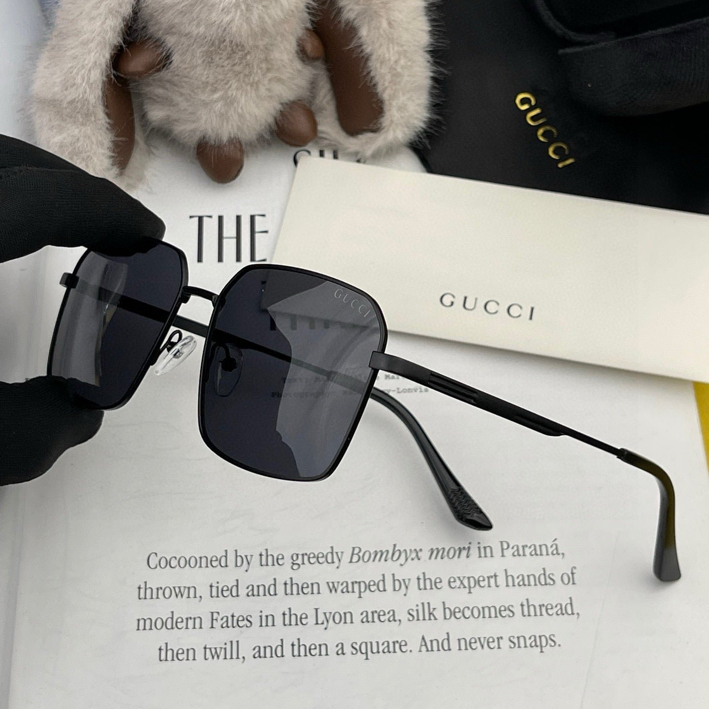 GUCCI Brown Lens Rose Gold Sunglasses - Image 3