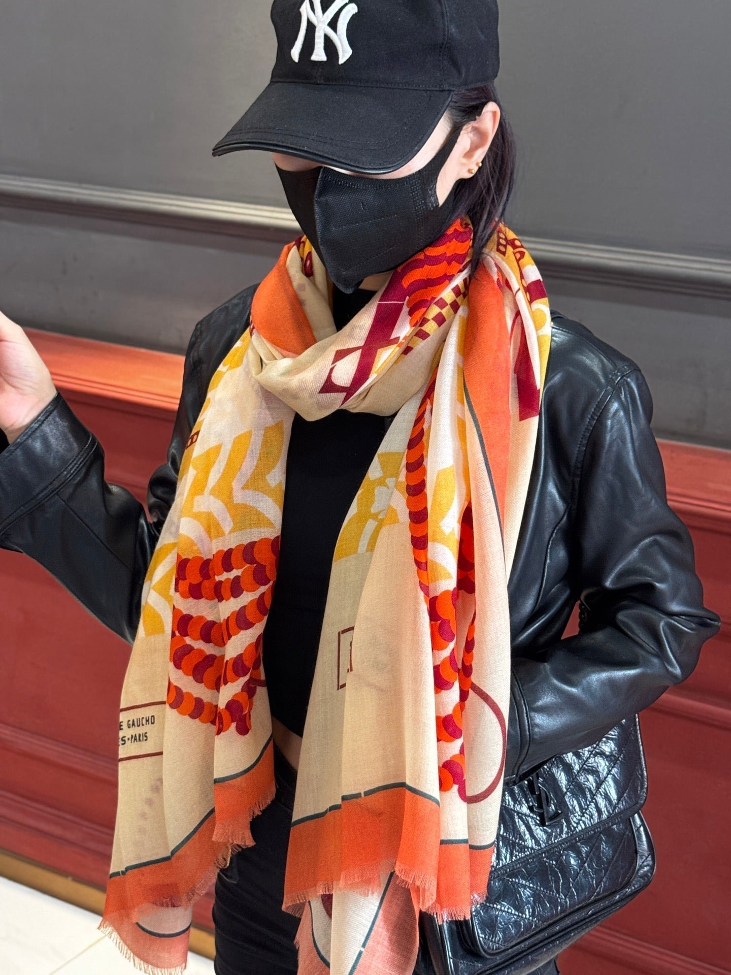 Hermès Silk Horse Twilly - Image 4