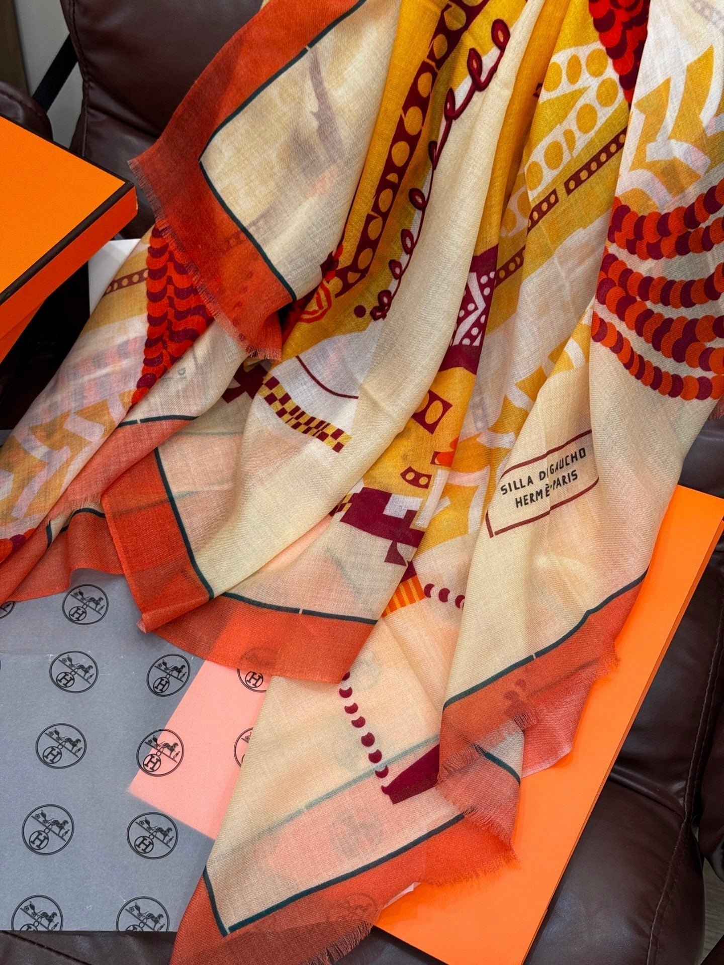 Hermès Silk Horse Twilly - Image 7