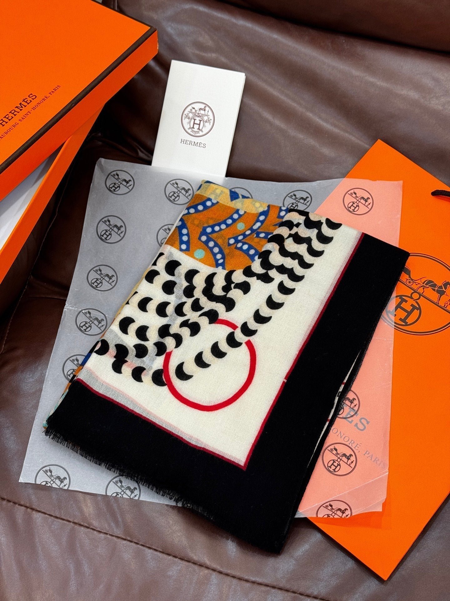 Hermès Printed Cashmere Shawl - Image 11