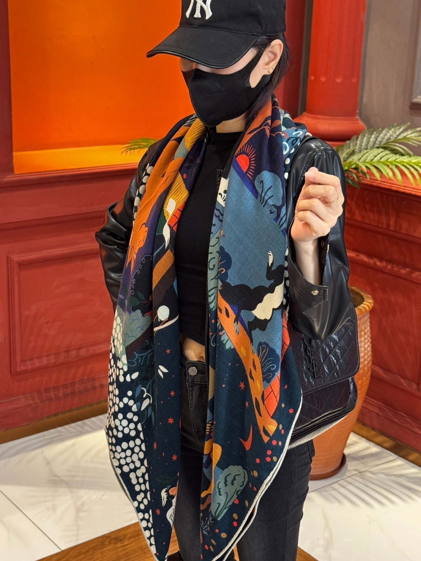 Hermès Pure Silk Cartoon Twilly - Image 5