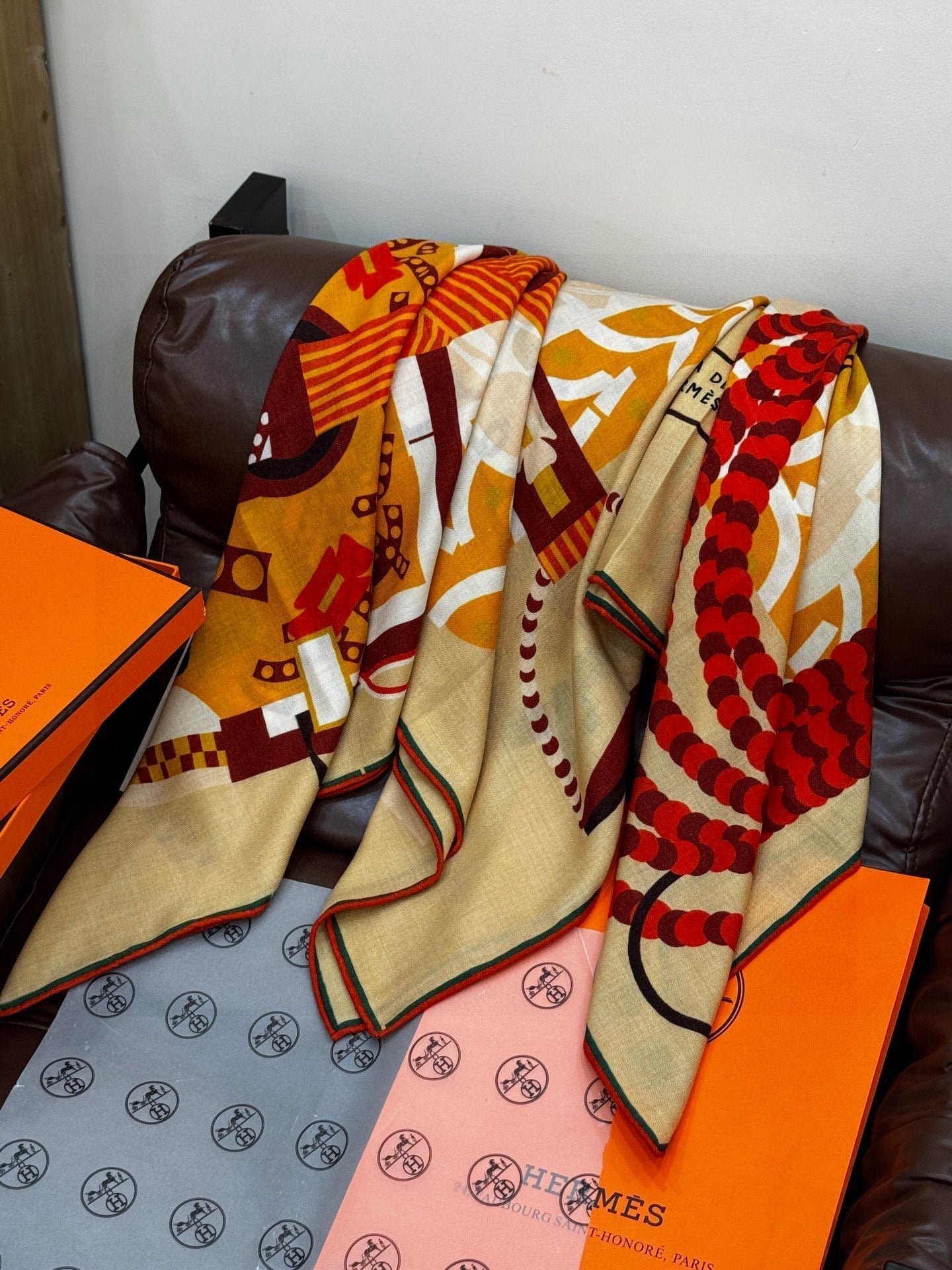 Hermès Classic Pure Silk Totem Shawl - Image 8