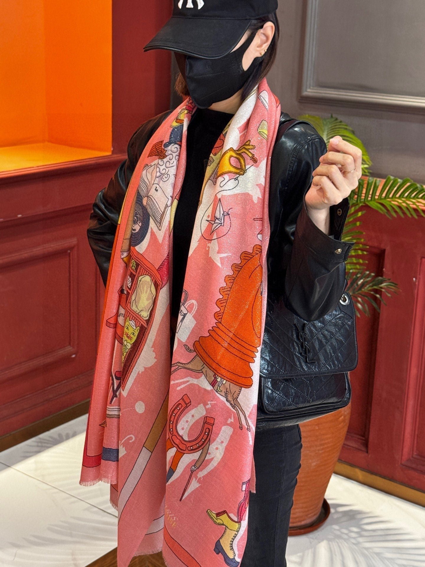 Hermès Pink Carriage Print Shawl - Image 4