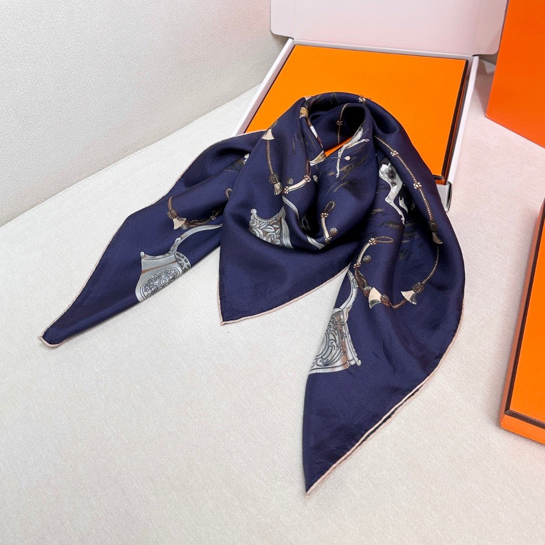 Alternative view of HERMES HERMES 25S SCARF 90 IN SILK 720008