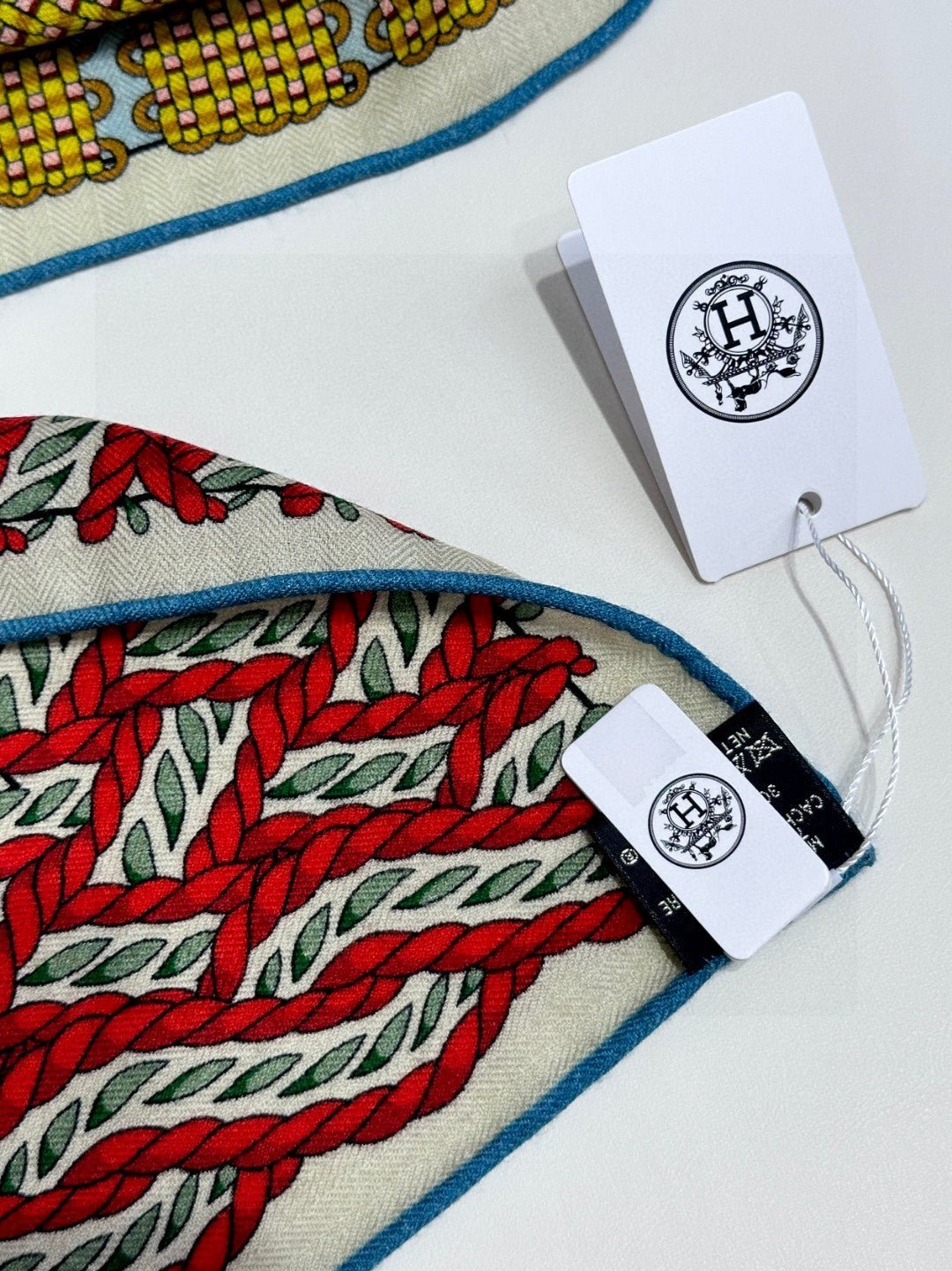 Hermès Weave Pattern Silk Printed Scarf - Image 8