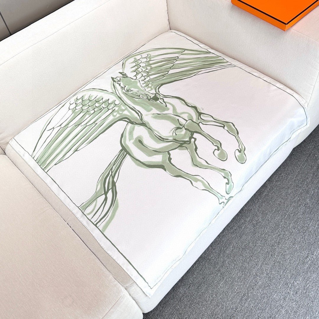 Hermès Classic Pure Silk Bird Twilly - Image 5