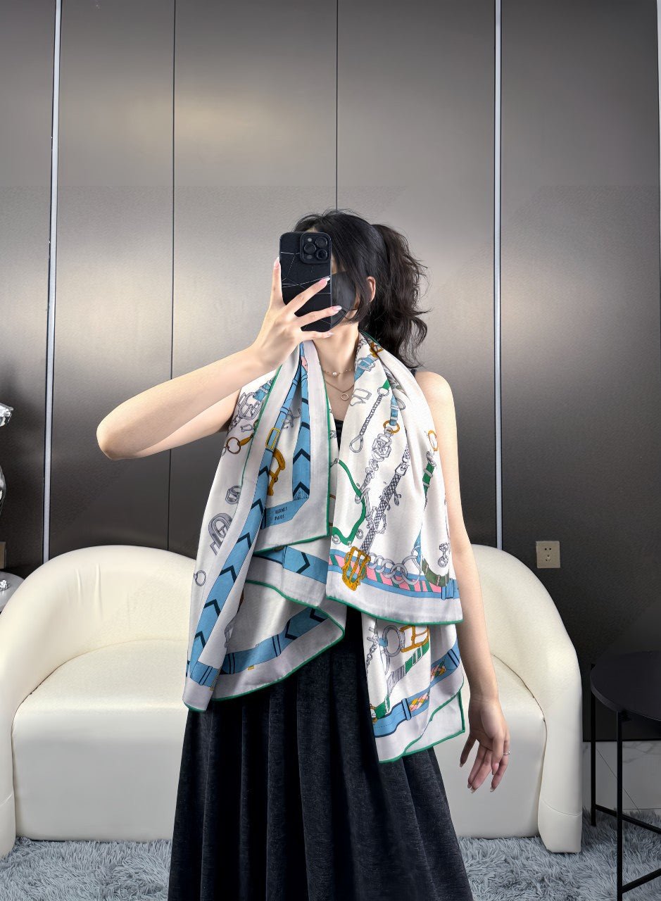 Alternative view of HERMES HERMES 25S SCARF 135 IN CASERE SILK 737308
