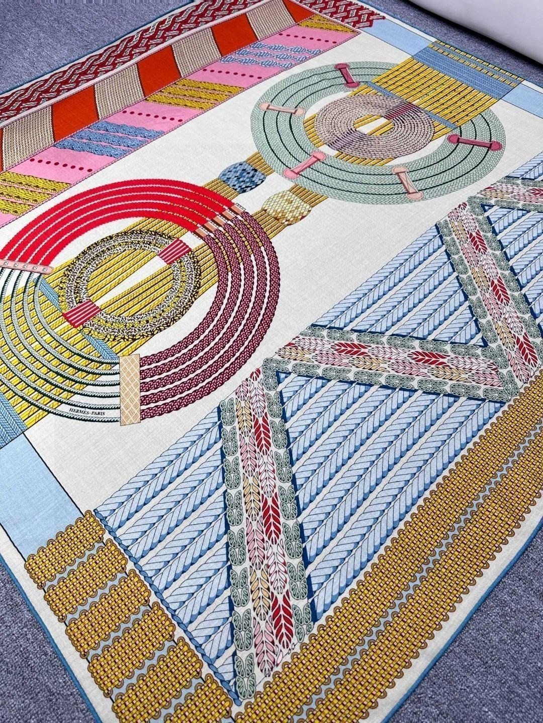 Hermès Weave Pattern Silk Printed Scarf - Image 4