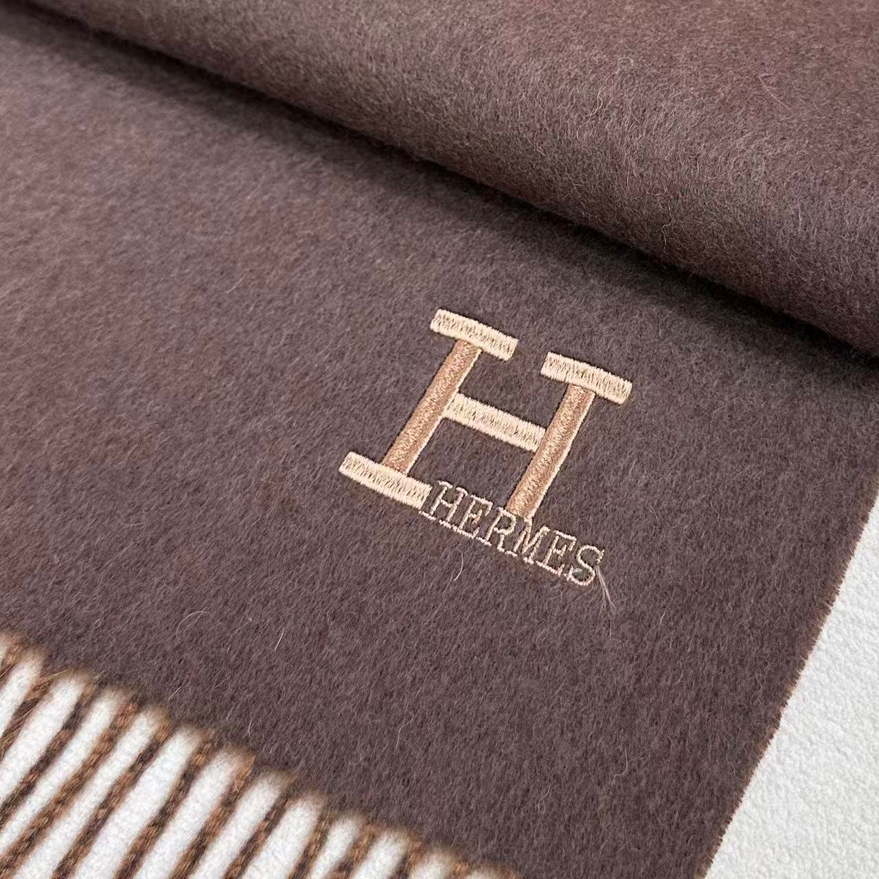 Hermès Embroidered Cashmere Scarf - Image 5