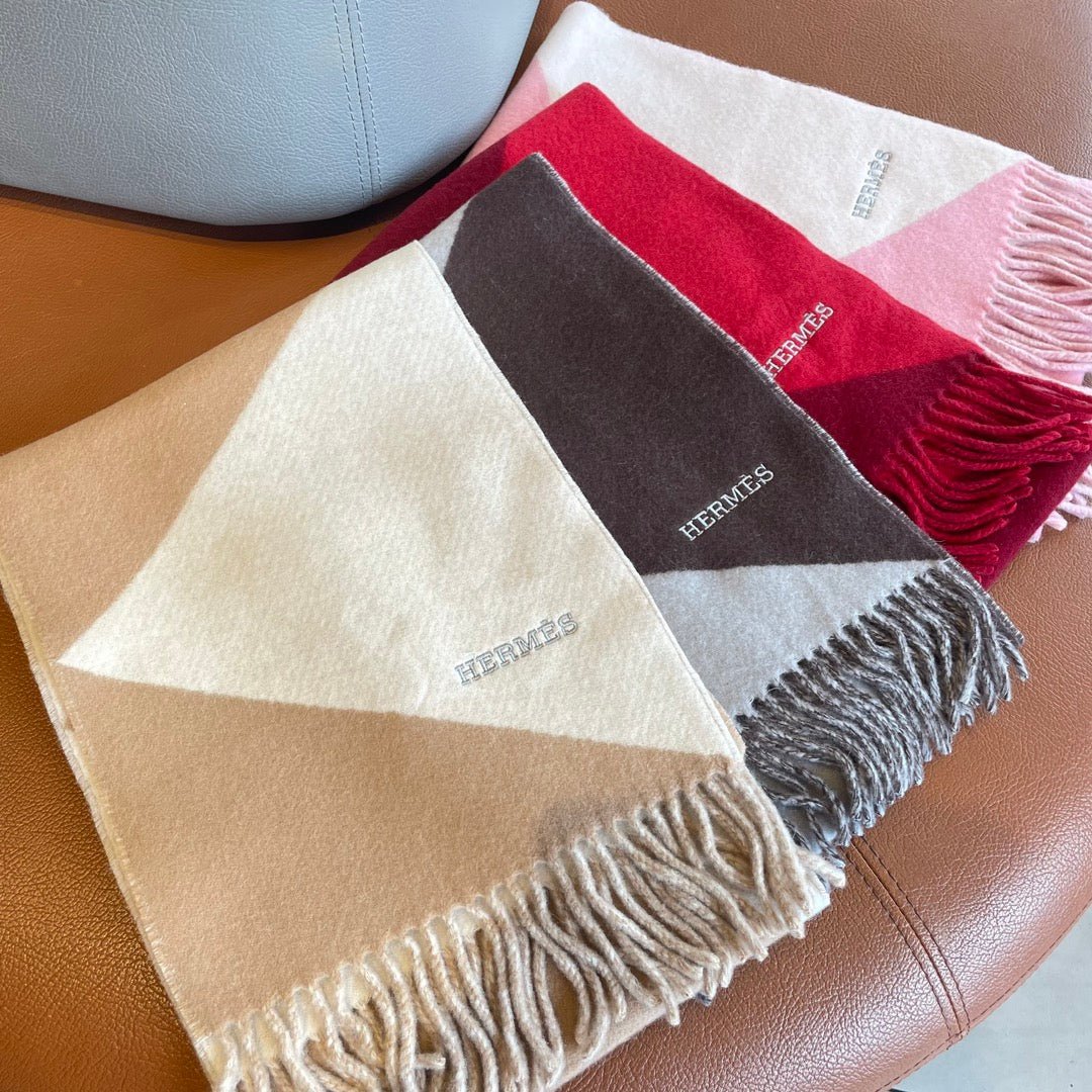 Hermès Cashmere Colorblock Scarf - Image 5