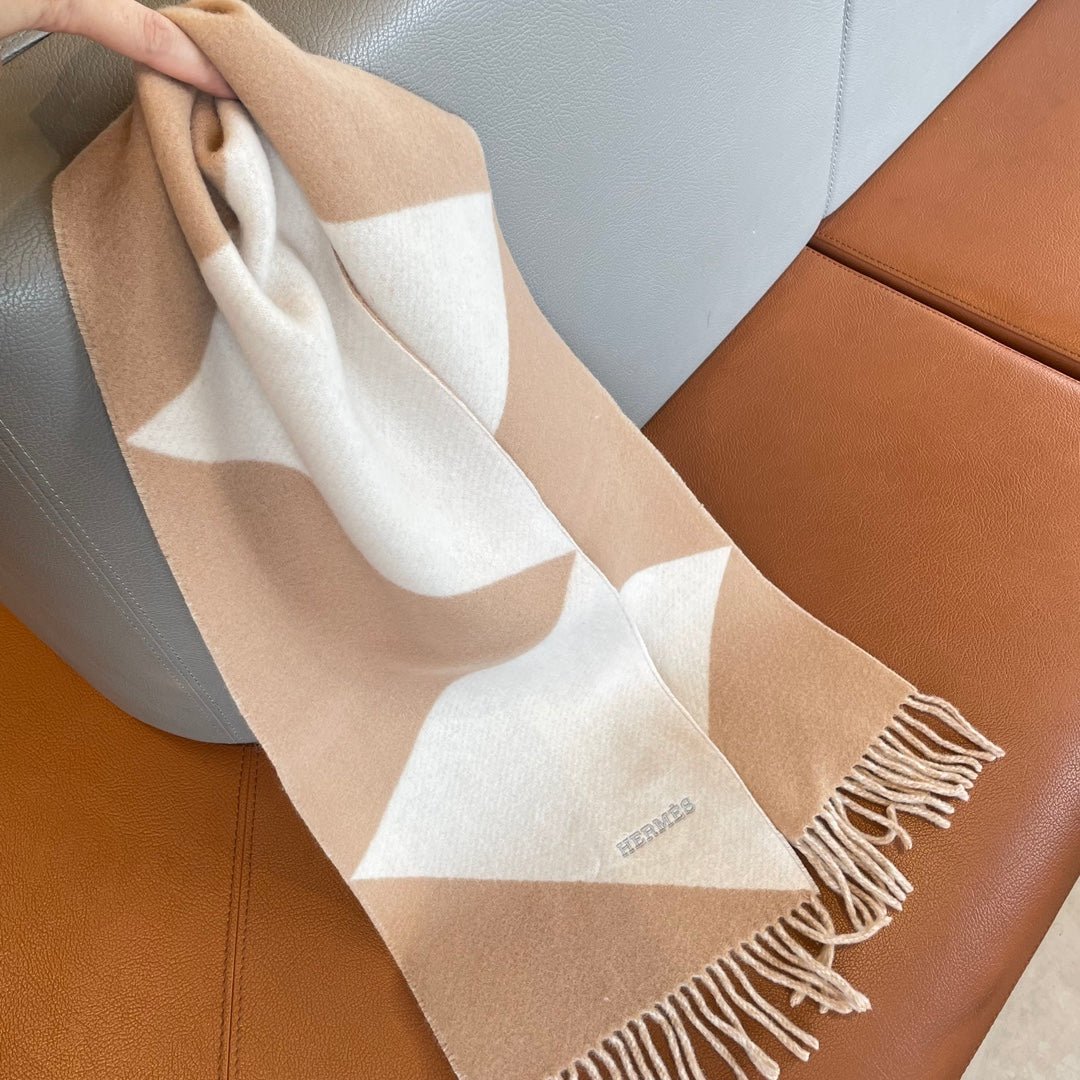 Hermès Cashmere Colorblock Scarf - Image 7