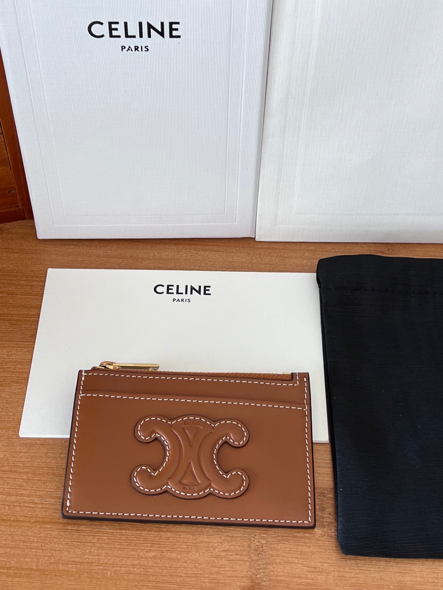 CELINE Tan Zip Card Holder - Image 3