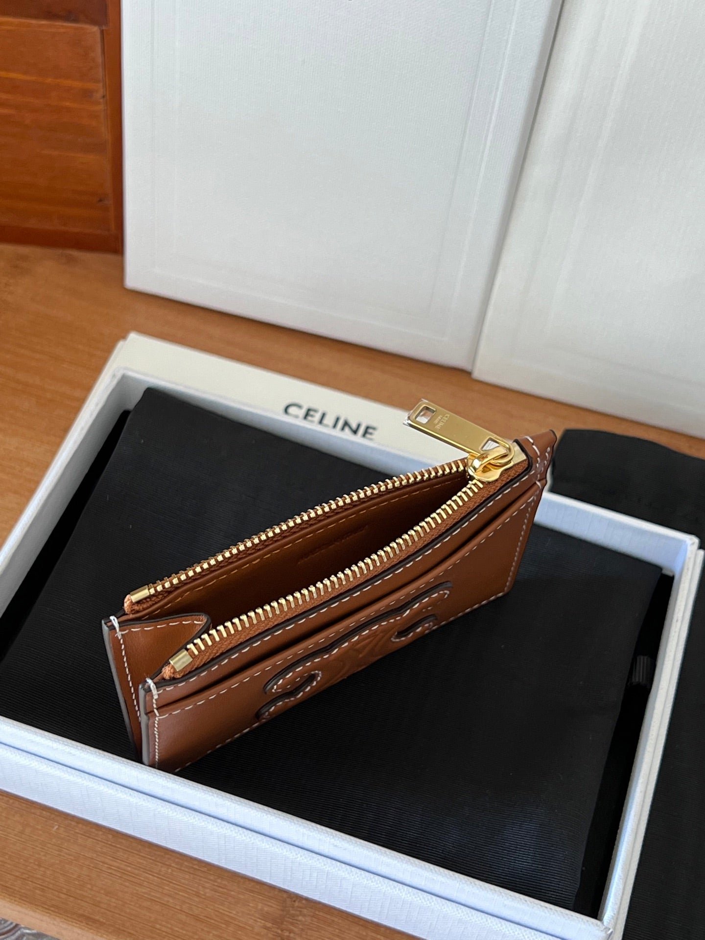 CELINE Tan Zip Card Holder - Image 4