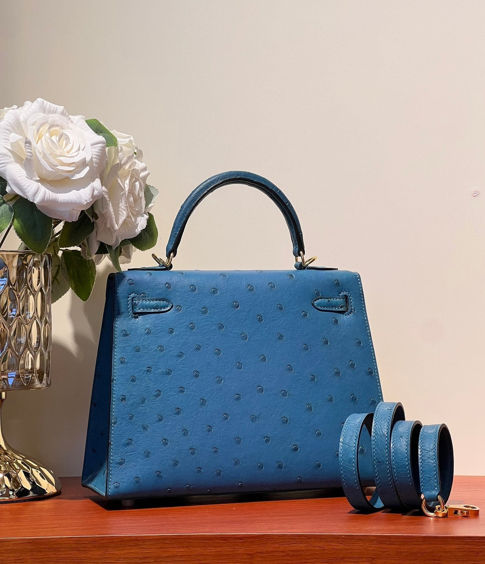 Alternative view of HERMES KELLY  SELLIER 25 BAG IN ROYAL BLUE OSTRICH LEATHER