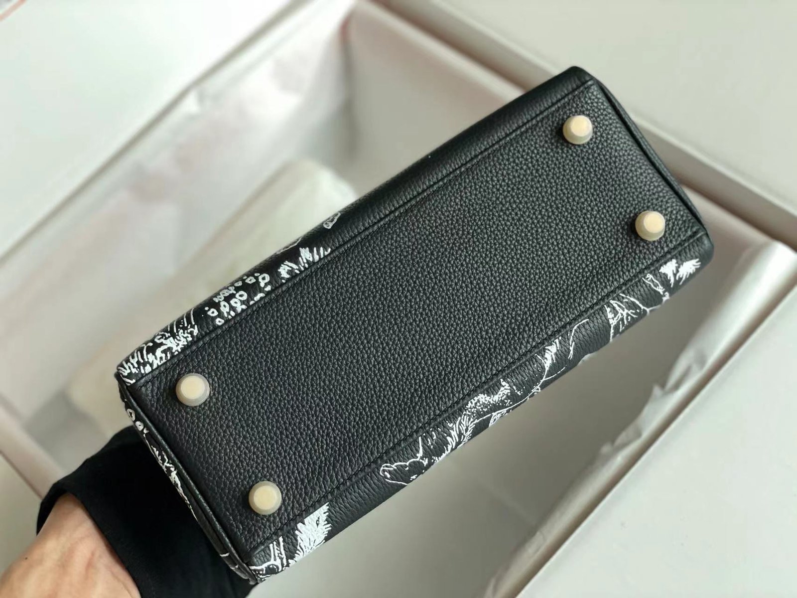 HERMES BIRKIN 25 BAG IN BLACK CALFSKIN WITH WHITE STICKER - Image 3