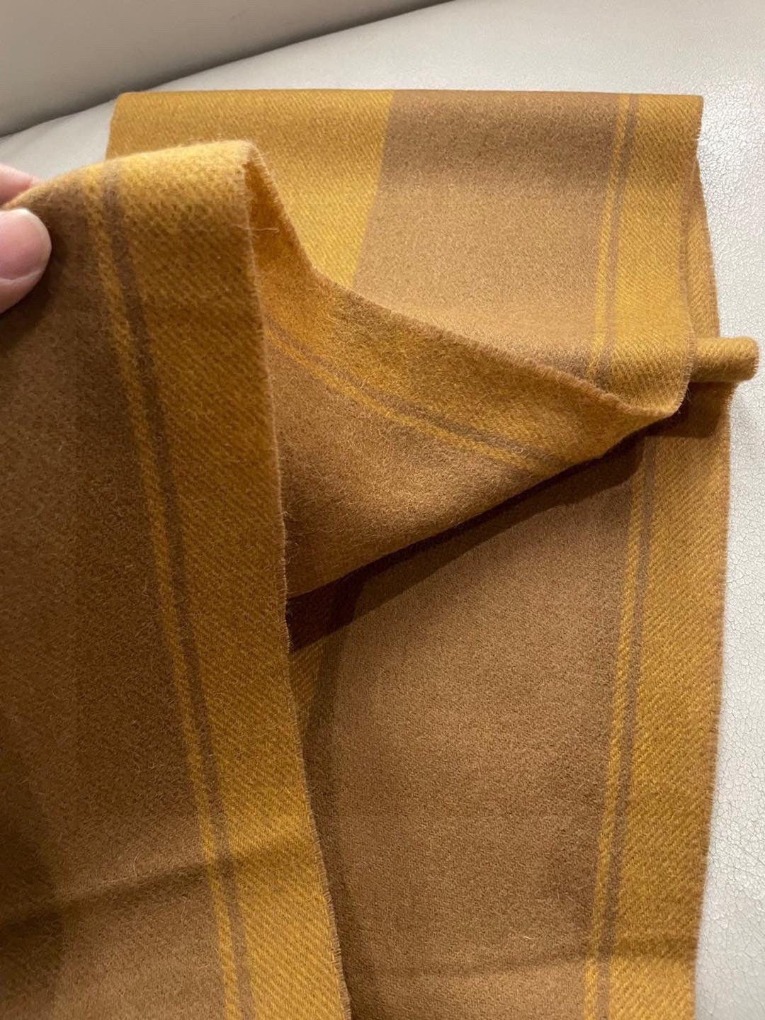 Hermès Solid Cashmere Scarf - Image 8