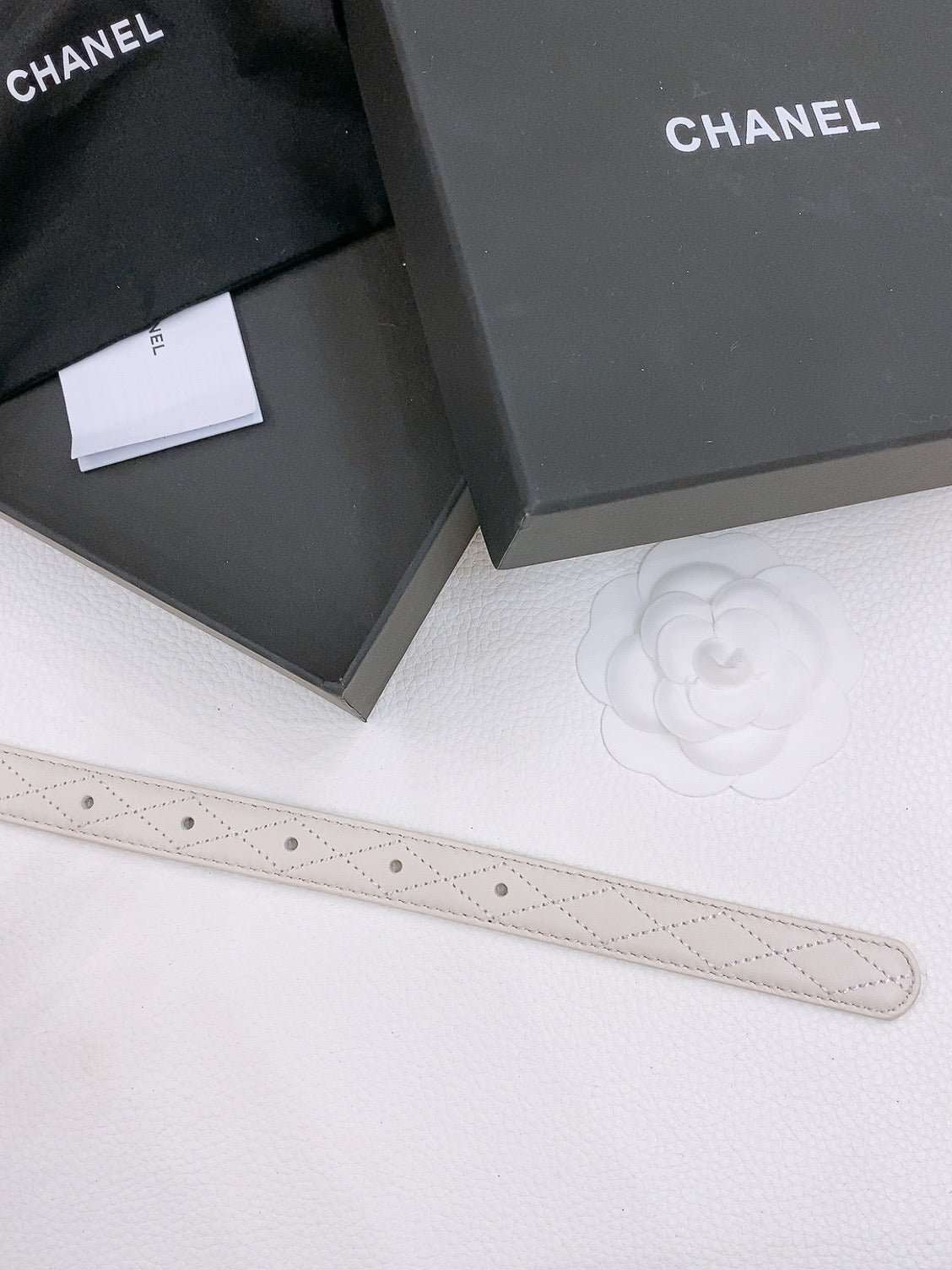 Chanel Ivory Quilt Gold Belt - Image 3