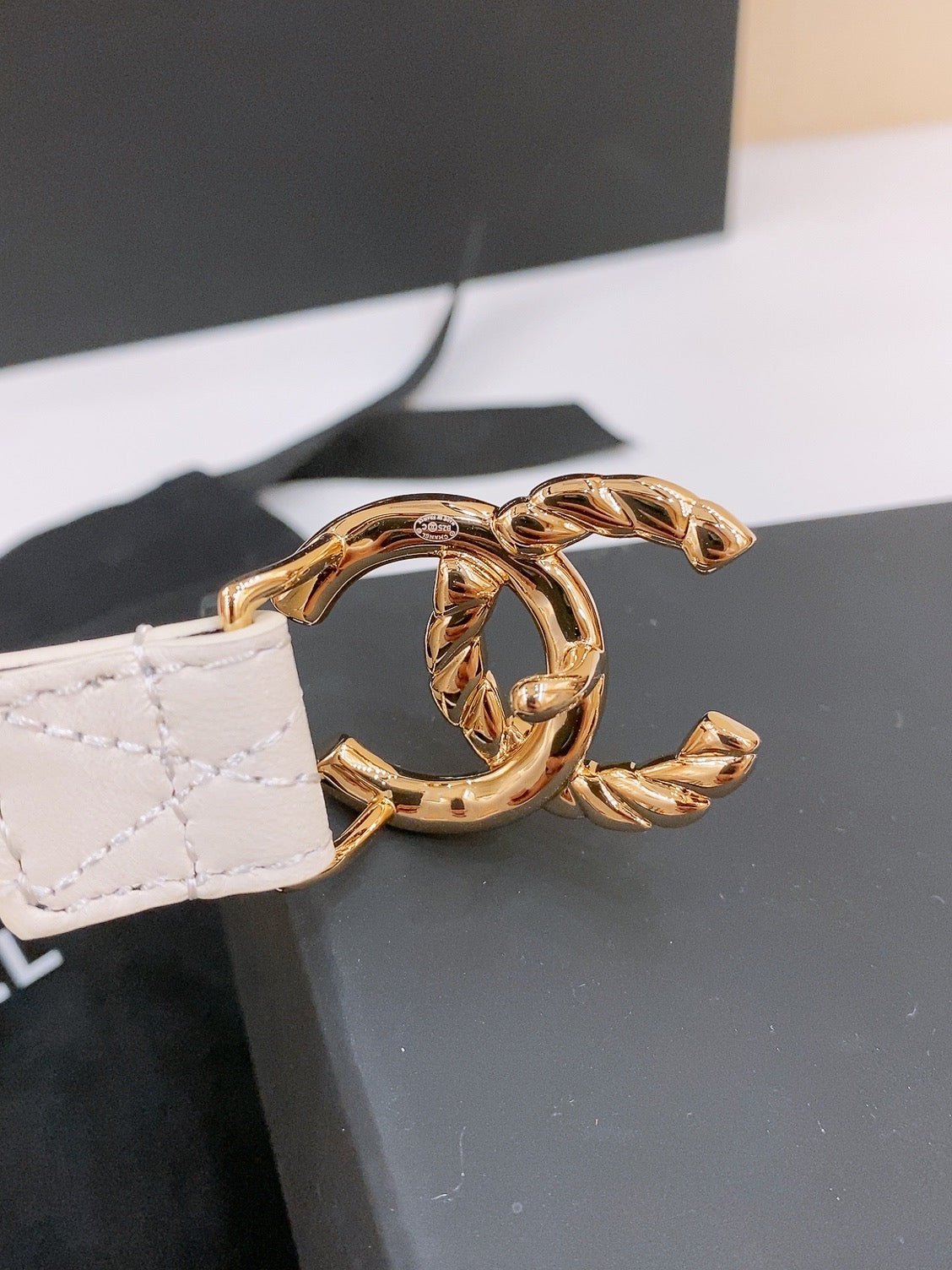 Chanel Ivory Quilt Gold Belt - Image 6