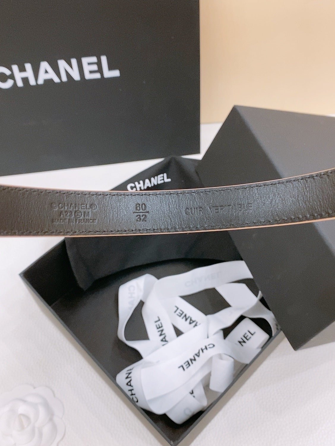 Chanel Pink Quilt Gold Belt - Image 4