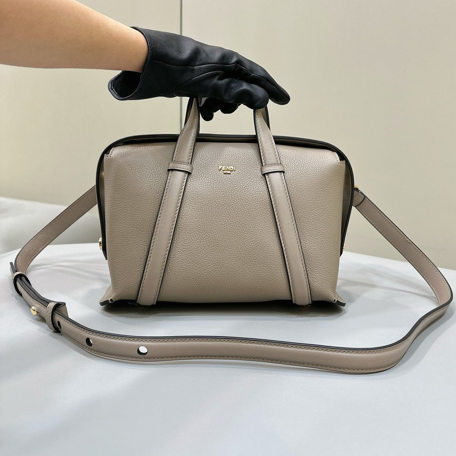 Fendi 27 Tan Brown Calfskin Gold Hardware Bag