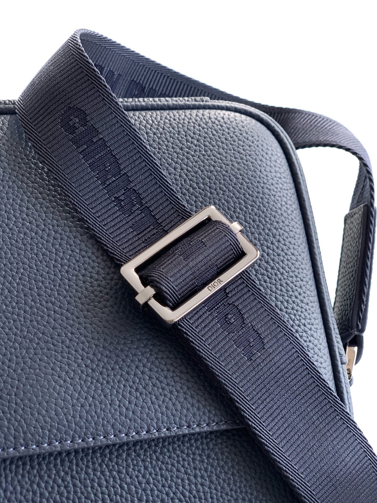 Dior Rider 2.0 Series Navy Cowhide Crossbody Bag - Image 2