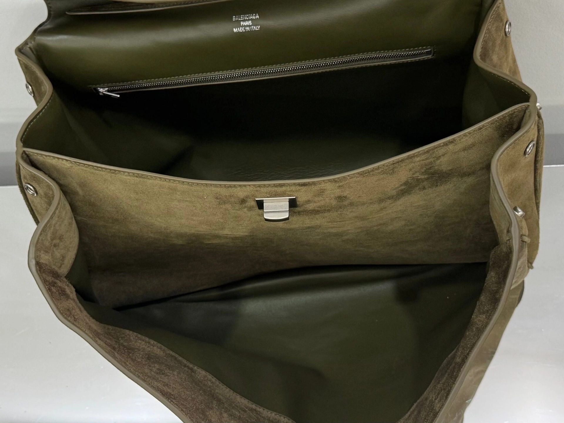 Balenciaga Rodeo Suede 40cm - Image 5