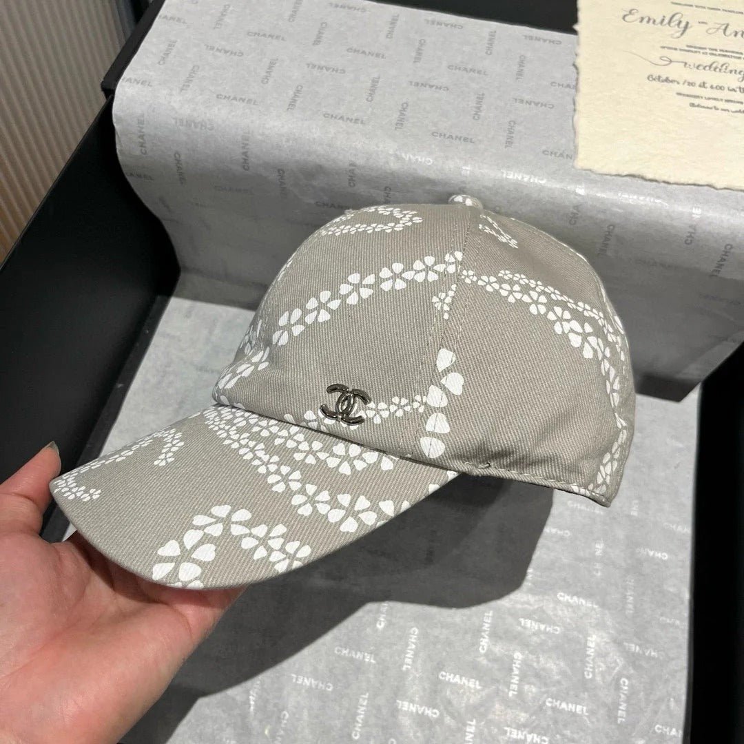 BASEBALL HAT LIGHT TAUPE WHITE PATTERN 674030 - Image 4