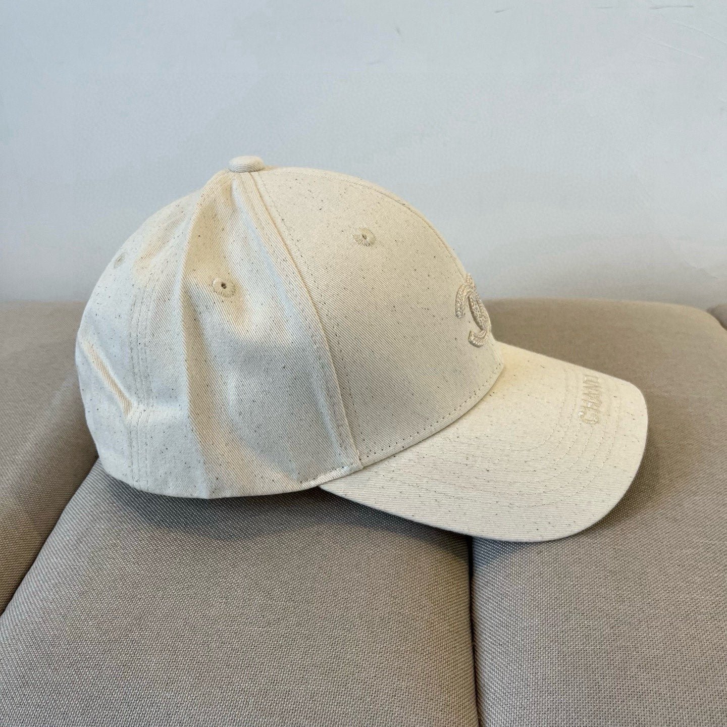 Chanel Speckled Cotton Embossed Logo Cap - Image 3