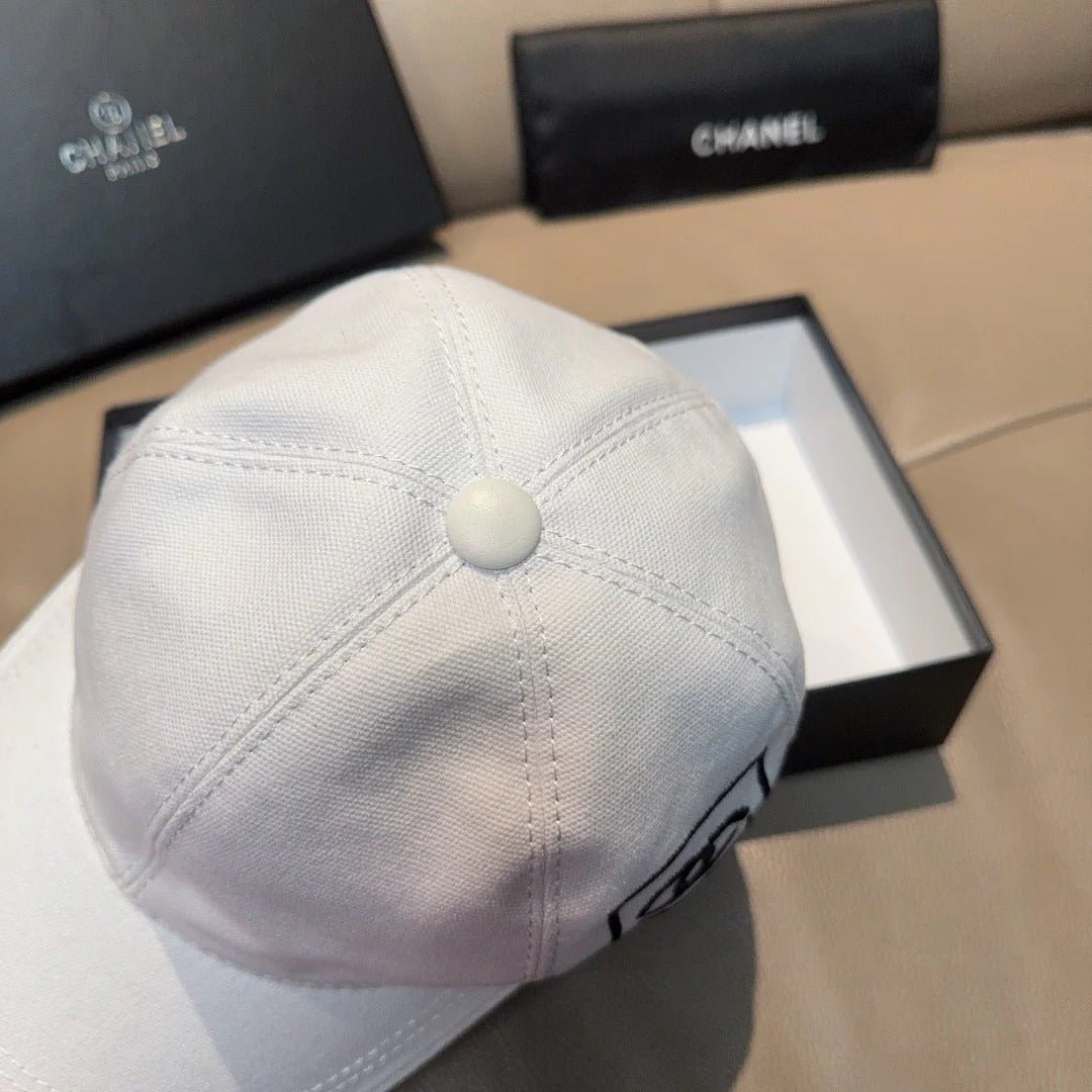 BASEBALL HAT IN WHITE DOUBLE C EMBROIDERED 674175 - Image 4
