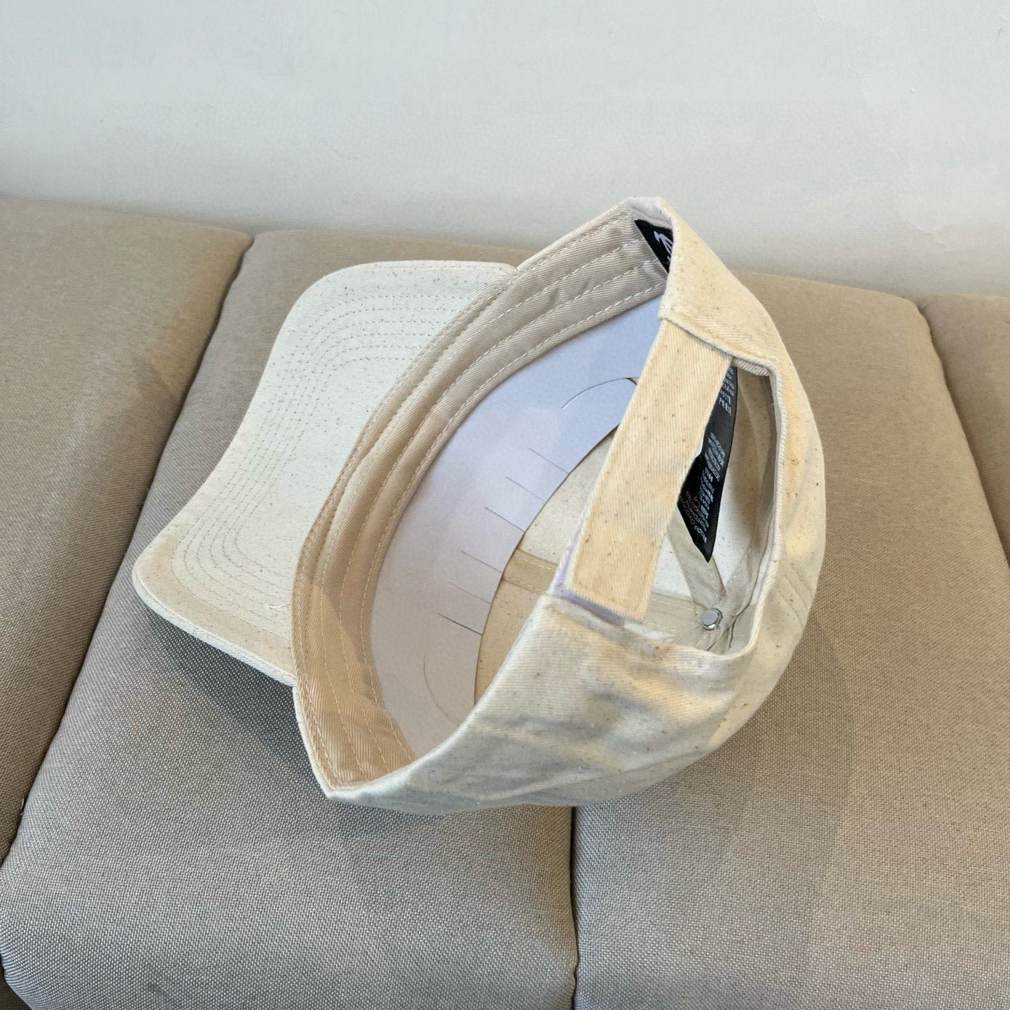 Chanel Speckled Cotton Embossed Logo Cap - Image 4