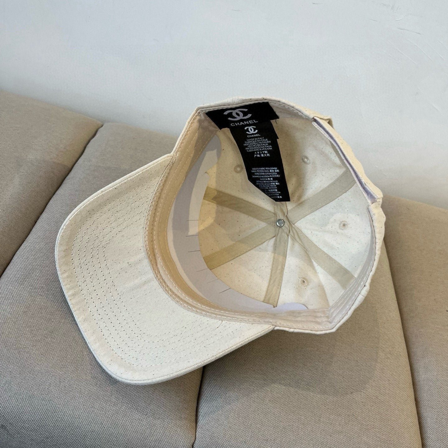 Chanel Speckled Cotton Embossed Logo Cap - Image 6