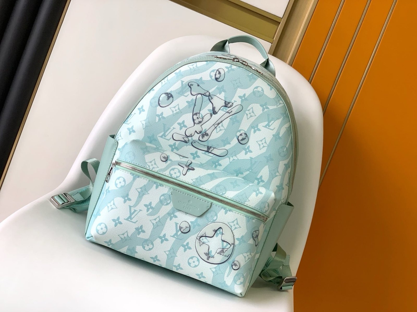 Louis Vuitton Discovery Backpack - Image 3