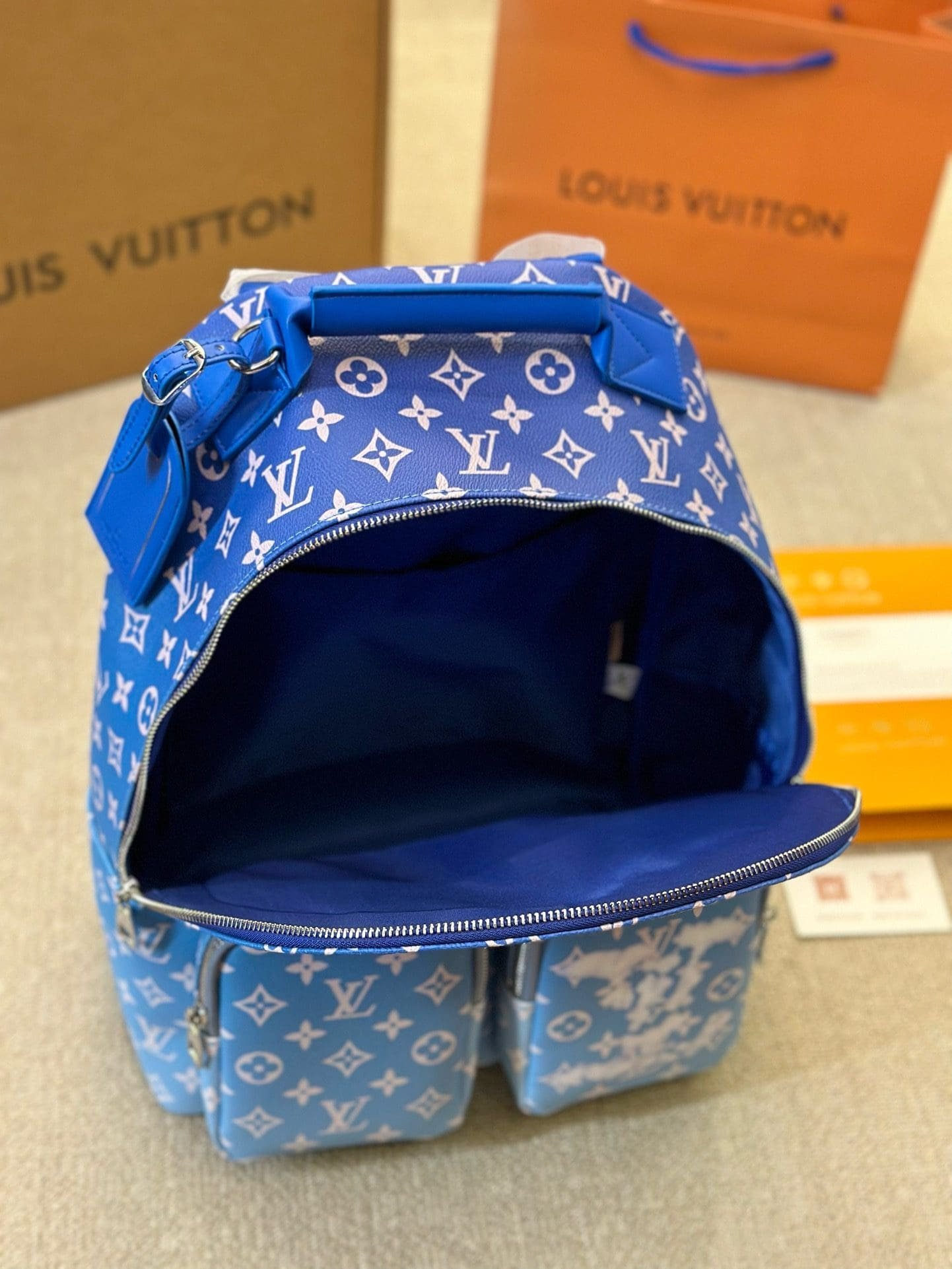 Louis Vuitton Multipocket Backpack Clouds - Image 10