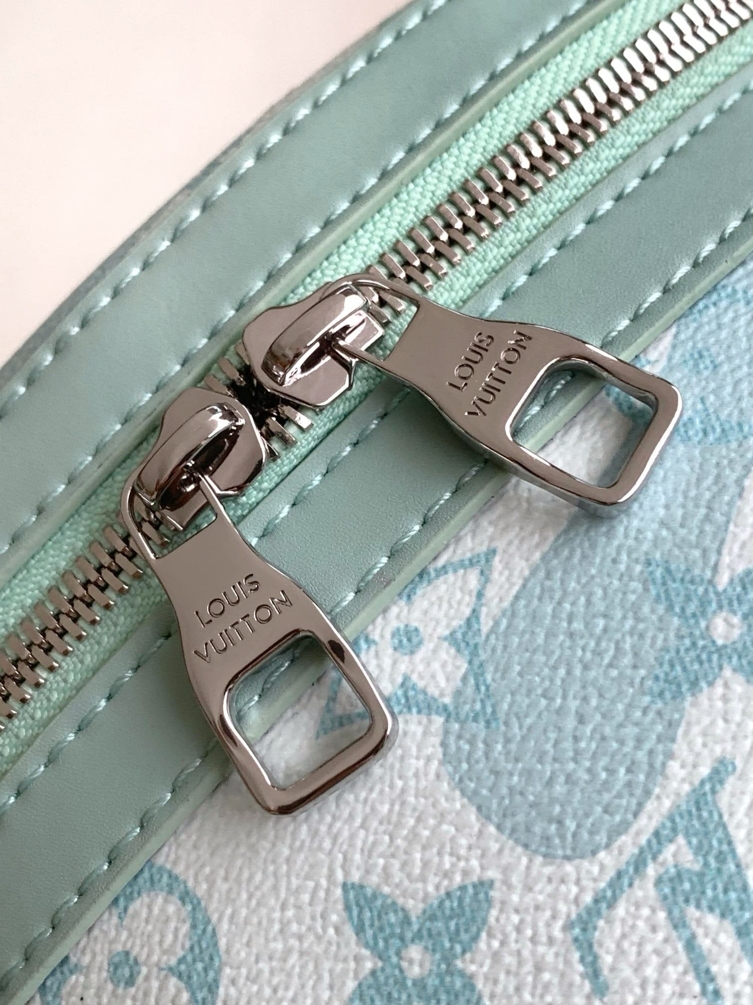 Louis Vuitton Discovery Backpack - Image 8