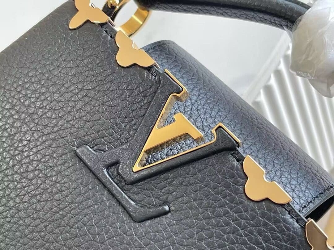 Louis Vuitton Capucines Mini Taurillon - Image 5