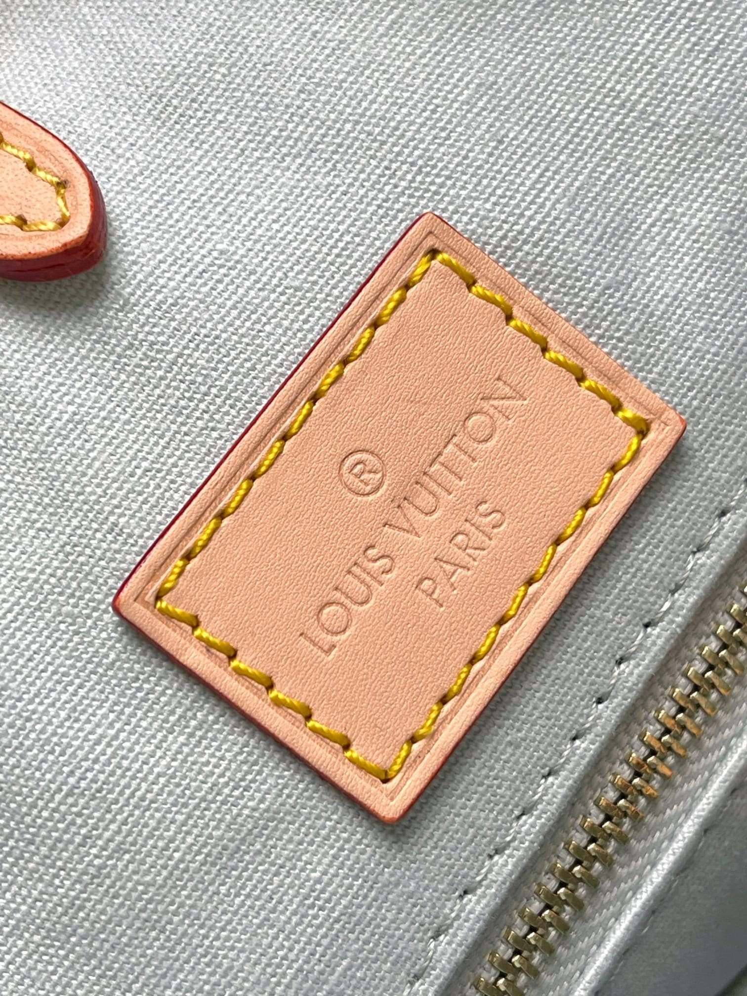Louis Vuitton OnTheGo MM Damier Canvas - Image 8
