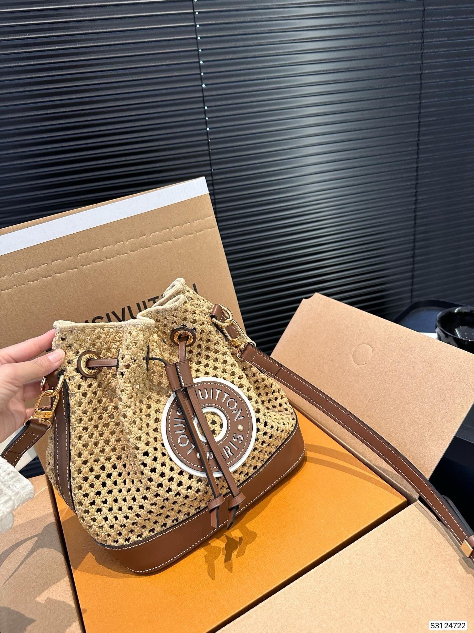 Alternative view of Louis Vuitton Noé BB 100% Natural