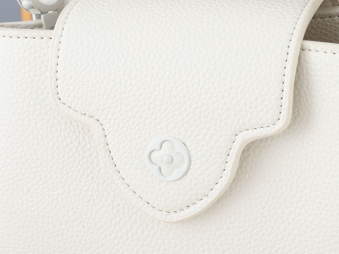 Louis Vuitton Capucines EW Mini Taurillon - Image 7