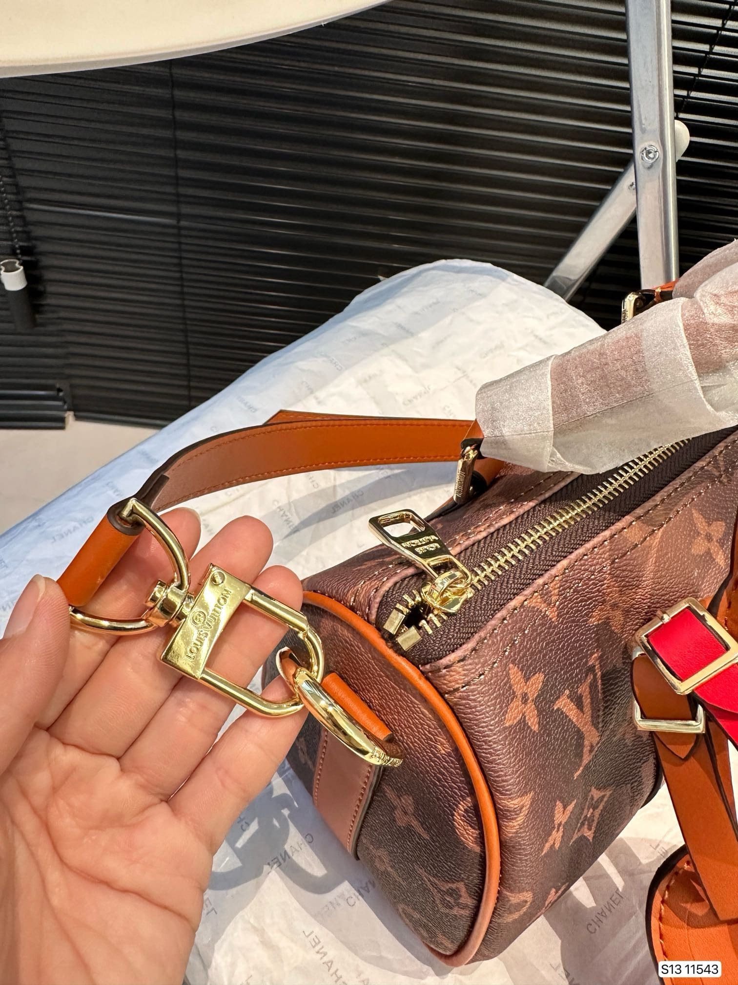 Louis Vuitton Keepall 25 Monogram Dust - Image 9