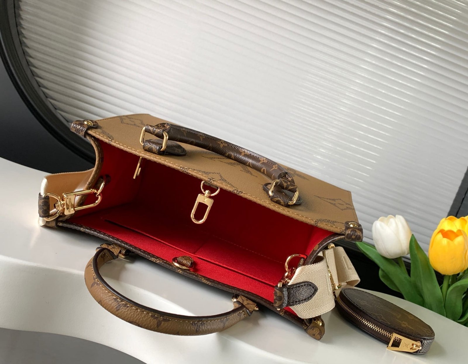 Louis Vuitton OnTheGo PM Reverse - Image 9