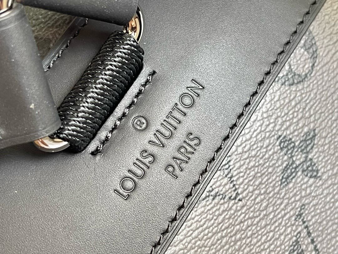 Louis Vuitton Christopher PM Eclipse - Image 7