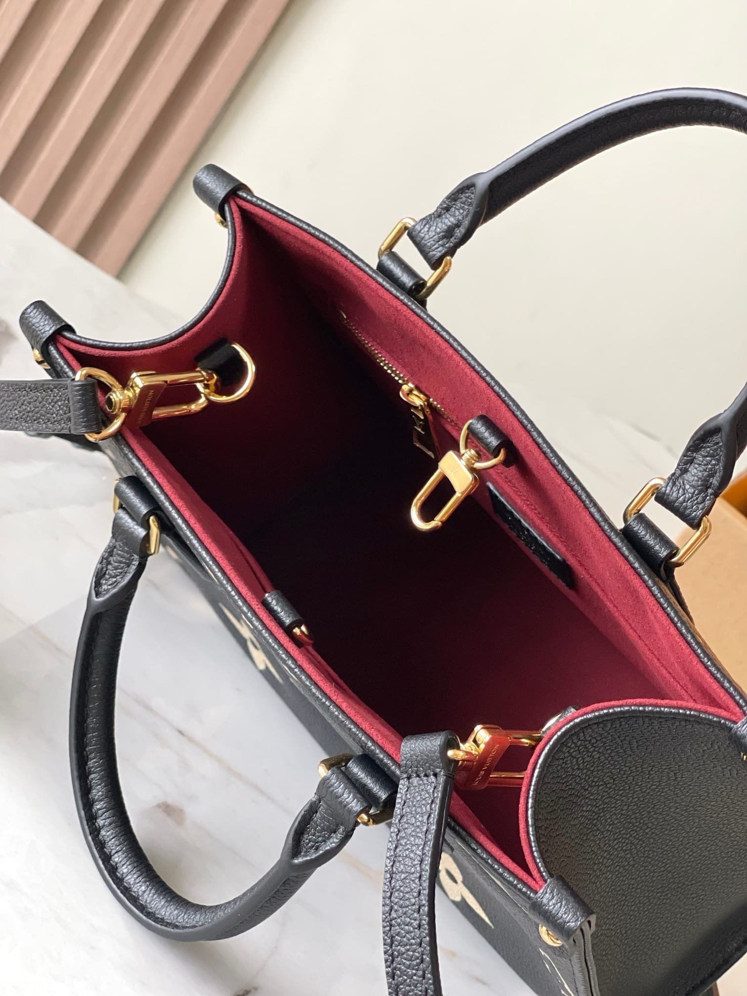 Louis Vuitton OnTheGo PM Bicolor - Image 9