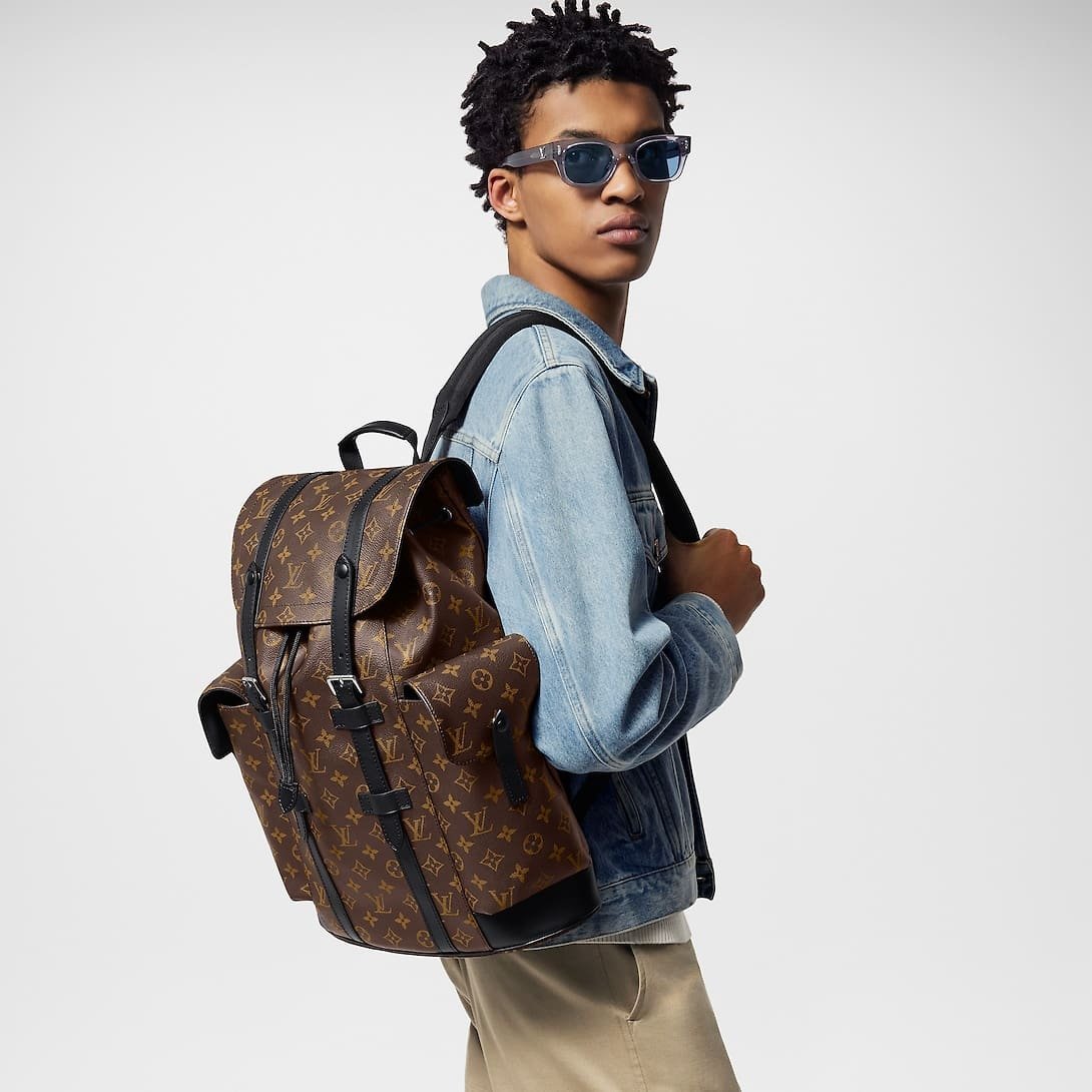 Louis Vuitton Christopher MM Classic - Image 10
