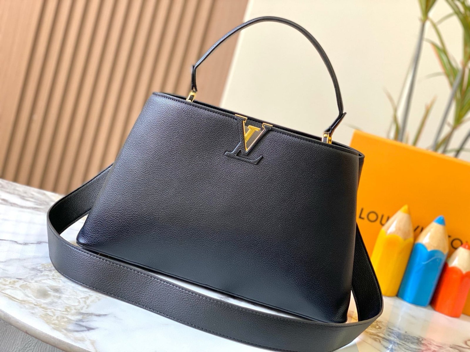 Alternative view of Louis Vuitton Capucines Souple Large Taurillon