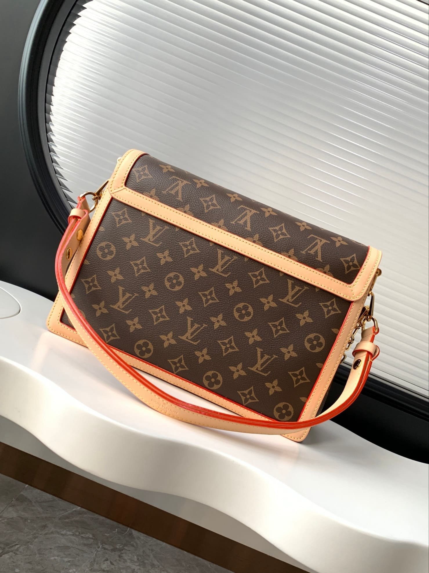 Louis Vuitton Dauphine Soft GM Monogram - Image 4