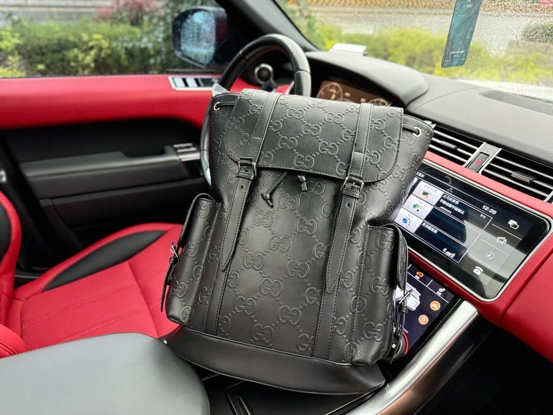 Gucci GG Leather Backpack - Image 5